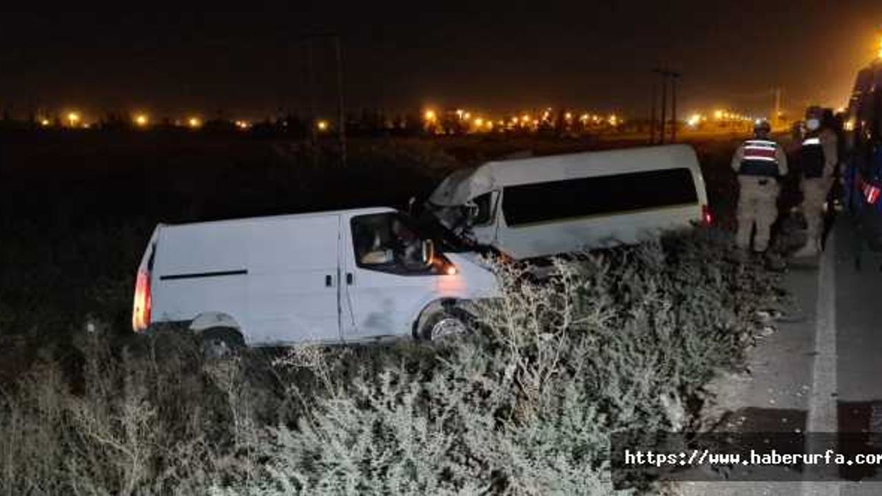 Akçakale'de trafik kazası: 10 yaralı