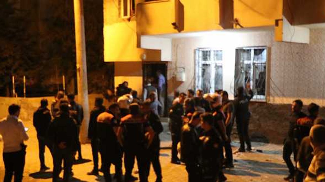 Urfa'da iki grup iftar sonrası taşlı sopalı birbirine girdi