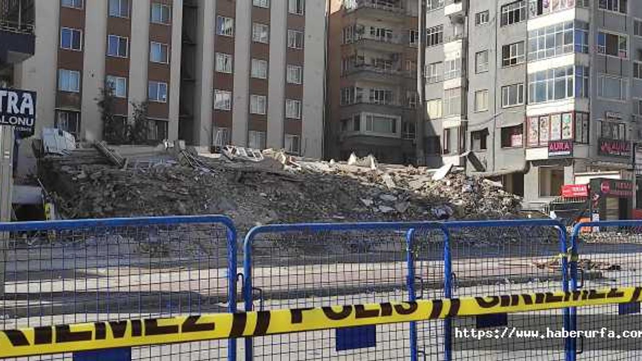 Şanlıurfa'da çöken binada arama kurtarma çalışmaları tamamlandı