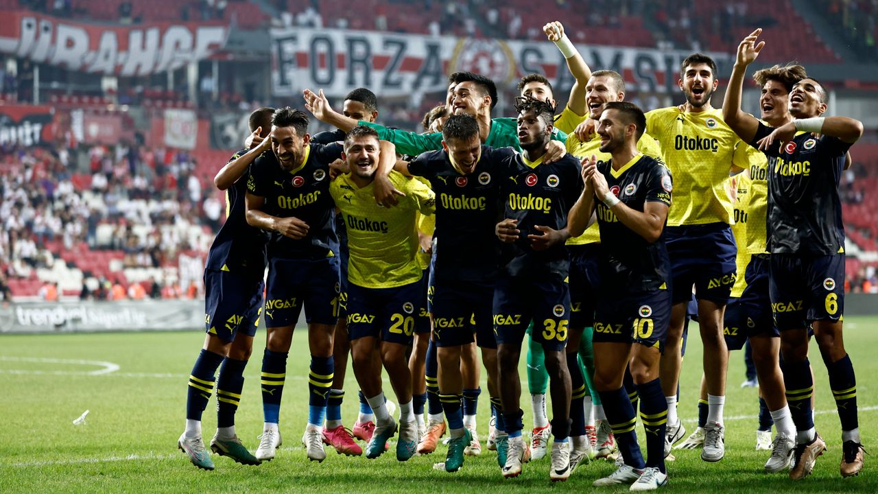 Fenerbahçe Ligde ve Avrupa'da dolu dizgin ilerliyor