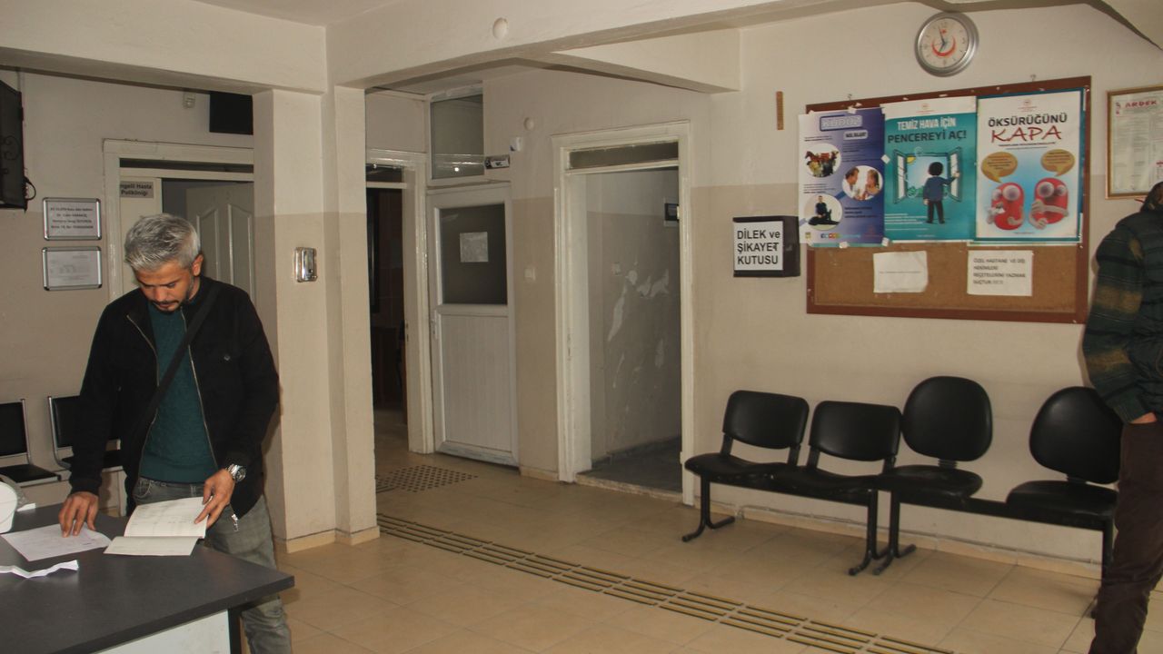 Urfa'da Halk Sağlığı Merkezinde Çok sayıda laptop ve elektronik malzeme çaldılar