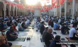 Peygamberler şehrinde bayram namazı eda edildi