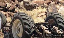 Suruç'ta devrilen traktörün altında kalan çiftçi öldü