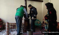 Urfa'da ihtiyaç sahiplerine odun sobası yardımı