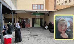 Üzerine benzin döküp kendini ateşe veren kadın öldü