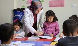 Urfa'da kadınlar aile bütçelerine katkı sağlıyor