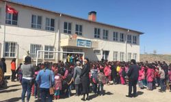 Siverek'in Kırsal Mahalle Okulunda yorgun mermi can alıyordu