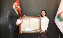 Başkan Gülpınar'dan Prenses Mikasa’ya Tarihi Mektup Hediyesi: Şanlıurfa’da Diplomatik Anı