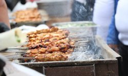 Şanlıurfa’da Öğrencilere Moral Sofrası: 600 Kişilik Kebap!