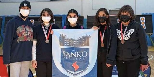 SANKO Okulları Öğrencileri Okçulukta Altın Madalya Kazandı