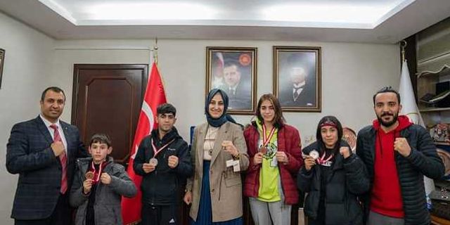 Gurur Tablosu Siverekli Gençlerden 5 Türkiye Derecesi