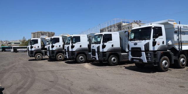 Büyükşehir Belediye 40 yeni araç flosuna ekledi