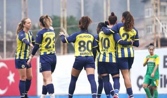 Fenerbahçe'nin Kadın Futbol Takımı'ndan tarihi başarı