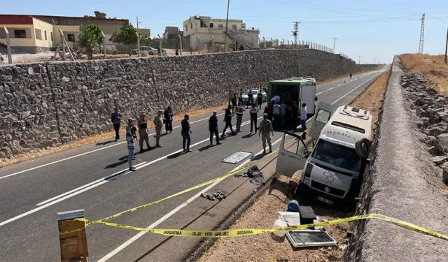 Şanlıurfa'da işçileri taşıyan araç kaza yaptı: 3 ölü 17 yaralı