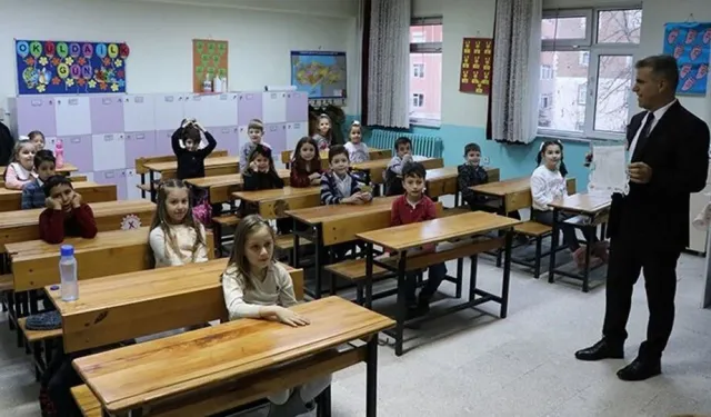 Cumhurbaşkanı Erdoğan Açıkladı: "Yarın Okullar Tatil"