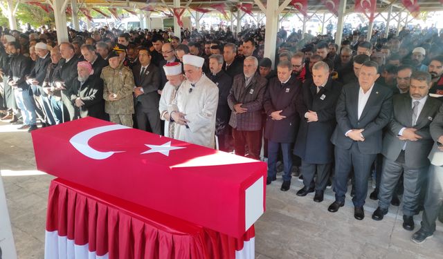 Kuzey Irak^ta şehid olan Urfalı Askerimiz son yolculuğuna uğurlandı