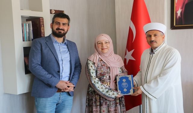 Ukraynalı Tur Rehberi Ülkemizde Müslüman oldu