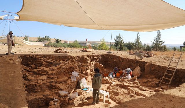 Göbeklitepe Kadar Tarihi eski Sayburç Ören Yerinde kazılar sürüyor