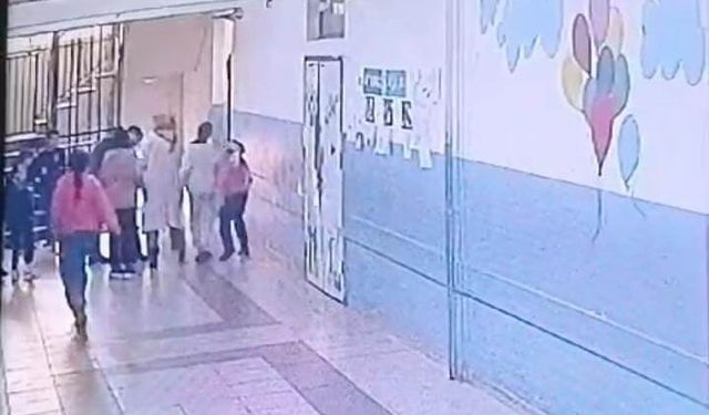 Boğazına yabancı cisim kaçan Öğrenciyi Öğretmeni kurtardı
