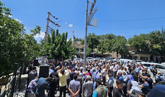 “Sanat Değil Ahlaksızlık!” Siverek’ten Leman Dergisi’ne Tepki Yağdı