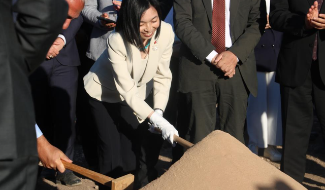 Ayanlar Höyük’te İlk Kazma: Prenses Mikasa’dan Tarihi Dokunuş