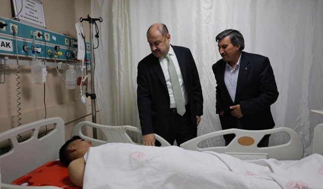 Başkan Gülpınar Yaralı Öğrencileri Yalnız Bırakmadı