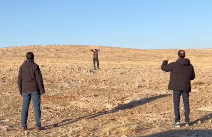 Bir PKK'lı Suriye Tarafından Şanlıurfa Hudut Karaloluna  teslim oldu