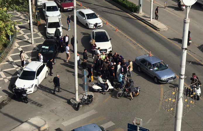 Kaza sonrası “park” bahanesiyle olay yerinden kaçtı