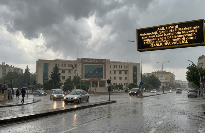 Dikkat Şanlıurfa! Şiddetli Yağış Geliyor, Trafiğe Çıkmayın