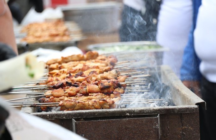 Şanlıurfa’da Öğrencilere Moral Sofrası: 600 Kişilik Kebap!