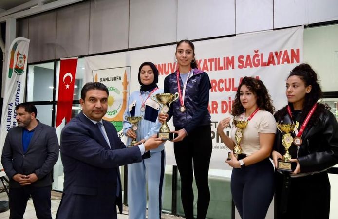Cumhuriyet Bayramı’nda kortlarda kıyasıya mücadele