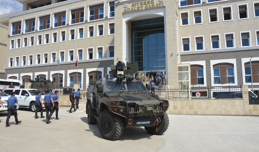 Buda yaşandı: "Siverek'te Komşusunu tehtih eden kadının evinde el bombası bulundu"