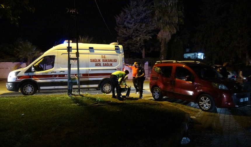 Pişkinliğin böylesi, hem çevreyi rahatsız etti hem polise saldırdı