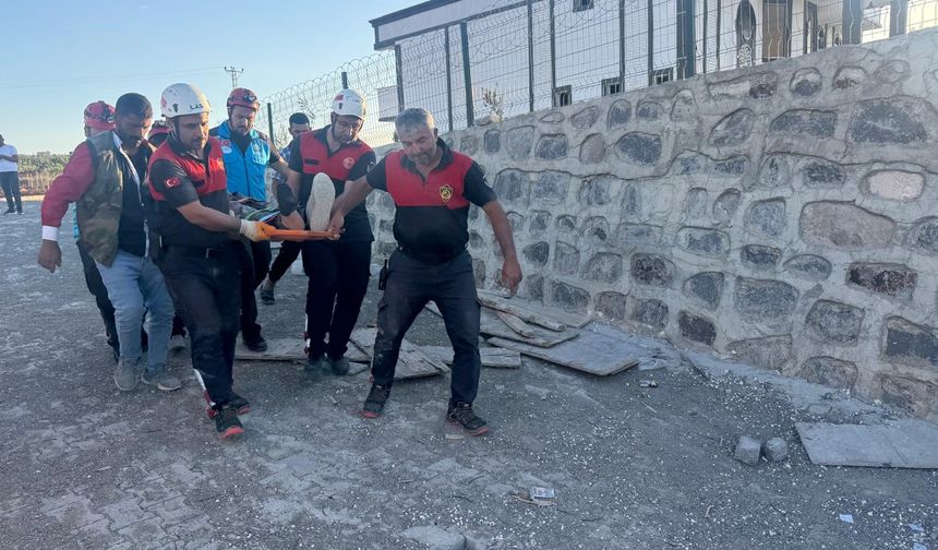 Bozova'da istinat duvarı çöktü 4 işçi yaralandı
