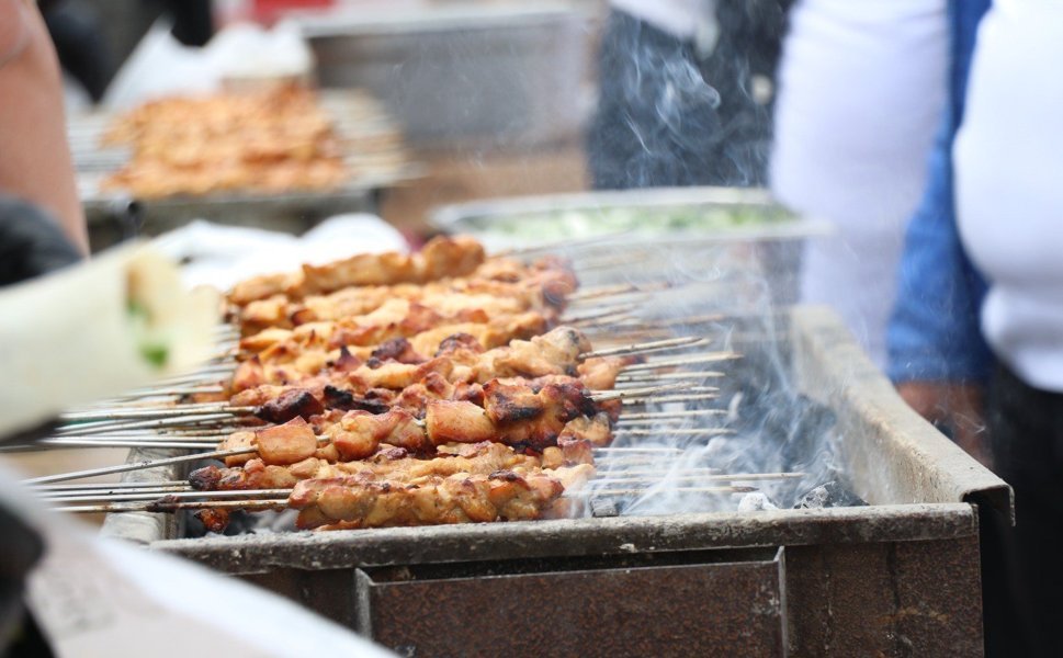 Şanlıurfa’da Öğrencilere Moral Sofrası: 600 Kişilik Kebap!